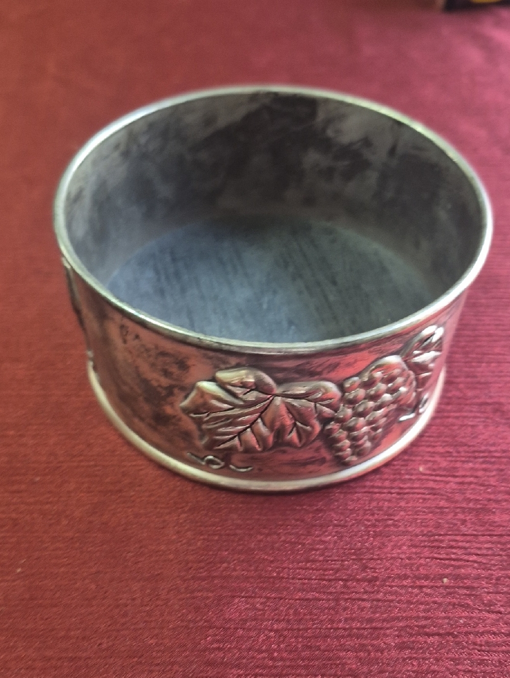 Silver Toned Metal Grape Embossed Wine Bottle Coaster